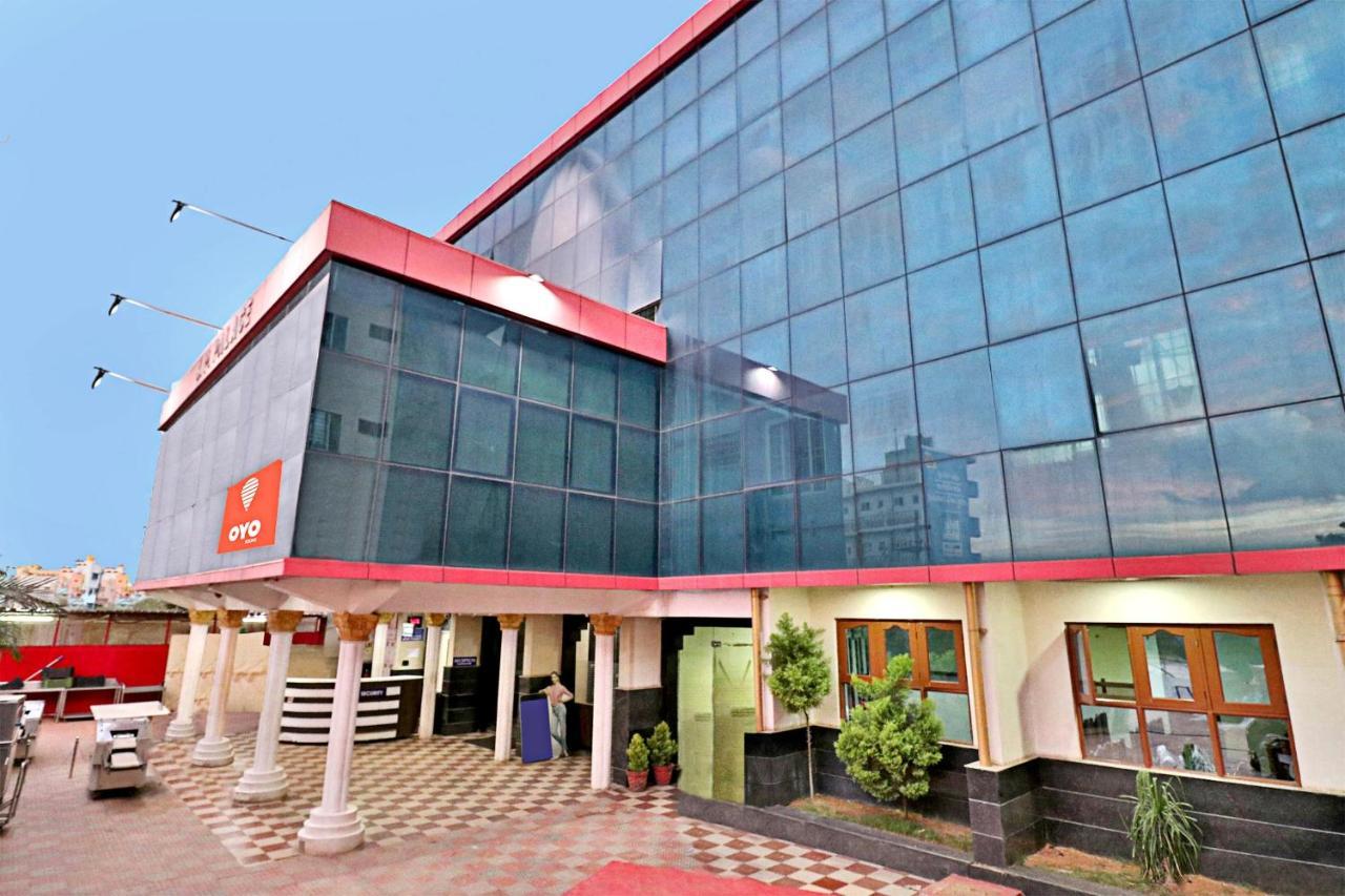 Oyo J P Palace Hotel Dod Ballāpur Exterior photo