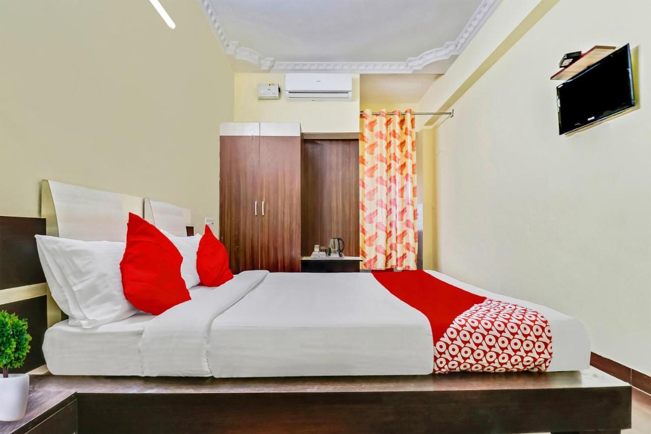 Oyo J P Palace Hotel Dod Ballāpur Exterior photo